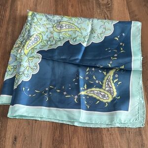 Floral Patterned  Scarf